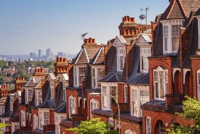 Things to know when renting a house in London for international students